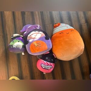 Halloween squishmallows